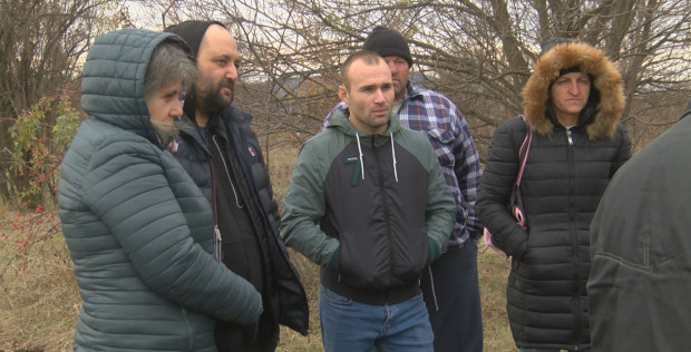 Жителите на село Бутово са готови да затварят пътища, ако не им пуснат водата