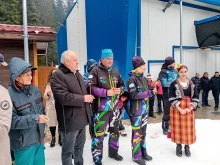 Министърът на туризма Зарица Динкова откри новия шестседалков лифт в Пампорово и даде старт на сезона