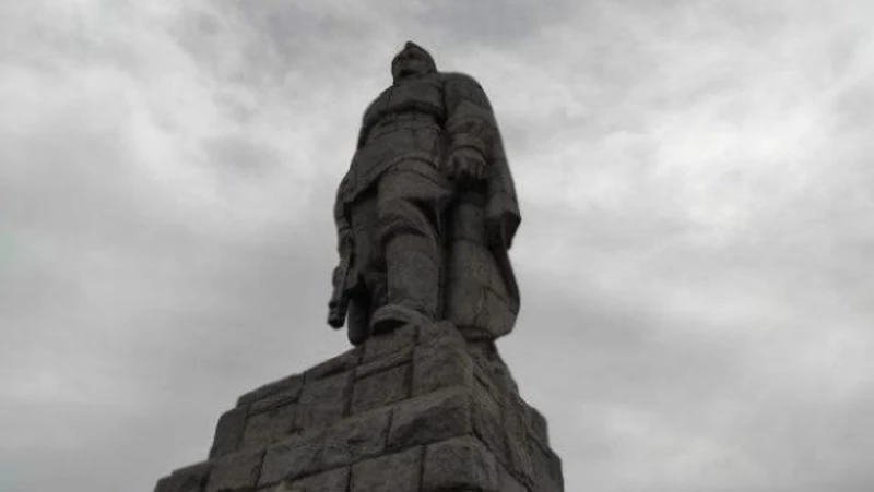 Колоритен депутат: В Пловдив паметникът на Альоша се вижда от Пазарджик