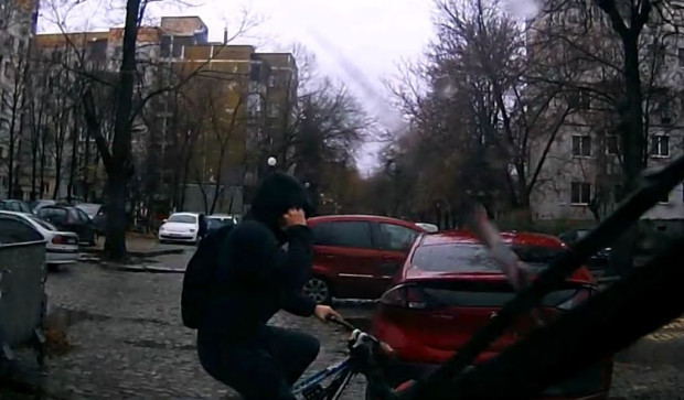 TD Неразумен велосипедист бе на косъм от причиняване на ПТП видя Plovdiv24 bg