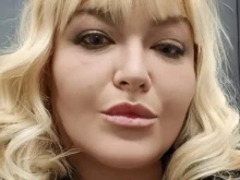 След като опъна бръчките, известна певица - неразпознаваема