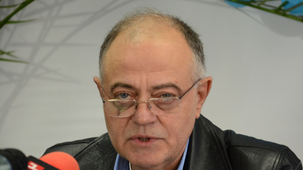 Калин Стоянов ще бъде вътрешният министър до ротацията. Това заяви