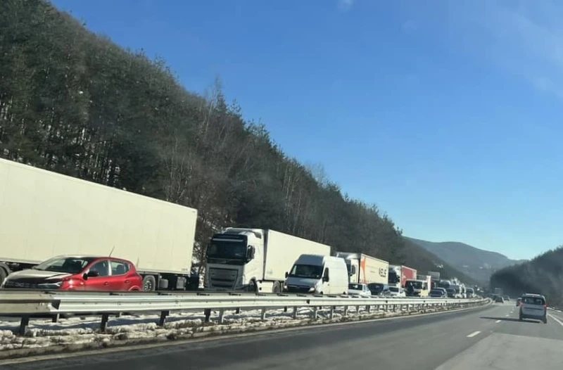 ������� ������������ �� ���������� "������" � � ����� ������
