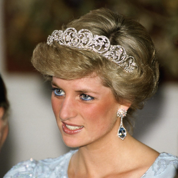 Рокля носена през 1985 г от Даяна принцесата на