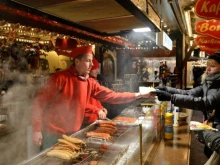 Туристите побесняха: Безобразно скъпи коледни базари, плащат 21 евро за хотдог