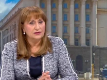Предупреждение: Много млади служители с висше образование ще получават заплата, близка до тази на хора без образование