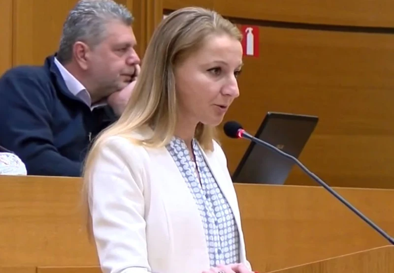 Веселина Александрова: Имало ли е нарушение при отдаването на общинска земя в "Тракия"?