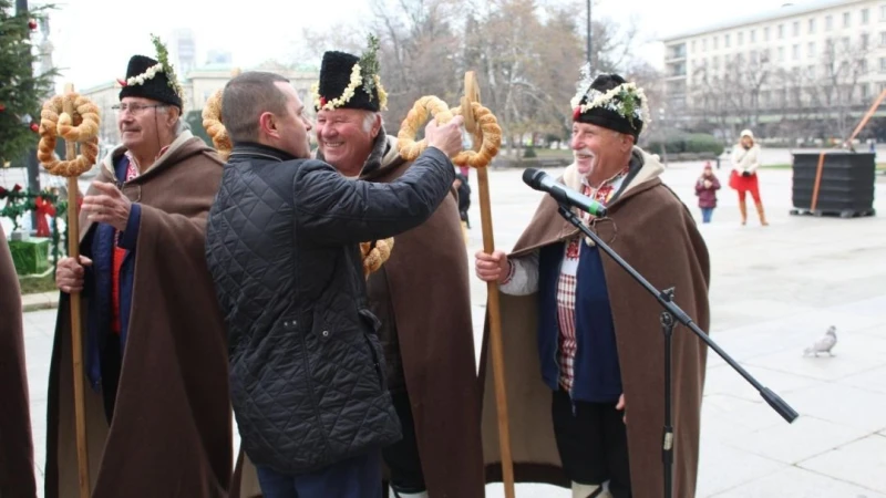 Кметът на Русе ще посрещне коледари на пл. "Свобода"