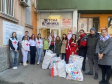 Младежи от пловдивски университети се включват в инициативата "Кутии на приятелството"