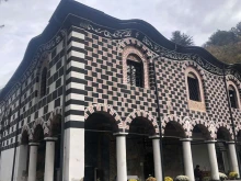 Вдъхват нов живот на стенописите в 180-годишна църква в Благоевград