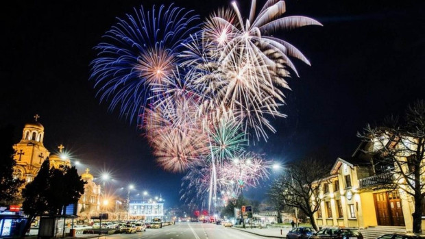 Празнична заря навръх Нова година във Варна ще има но