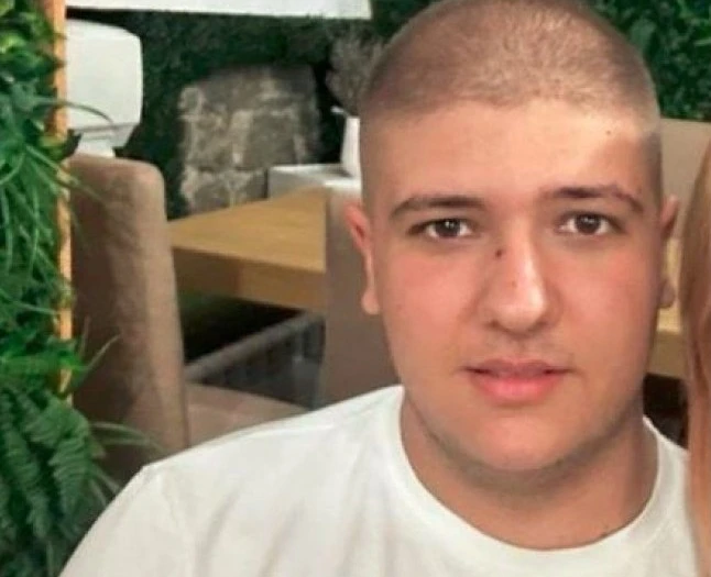 20-годишен пловдивчанин с рядък вид рак има нужда от помощ за лечение