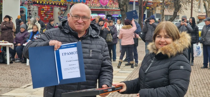 Ясни са победителите в конкурса за домашно вино в Търговище, имаше и изложба на "Сармички за всички"