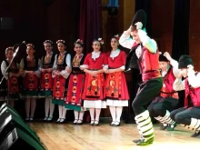 Завладяваща емоция, преливаща в ритъма на българските народни танци в Добрич
