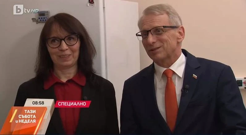 Личният живот на премиера Денков: Прекрасна съпруга и 4 деца