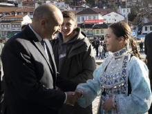 Президентът се срещна с представители на българската общност в Косово