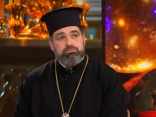 Свещеникът-тиктокър Ириней Митов отговаря на въпроси онлайн