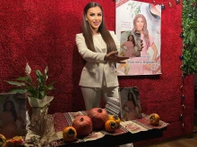 Пловдивска хубавица събра елита в "Капана", смени два аутфита
