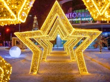Коледната украса в Москва раздели България на две