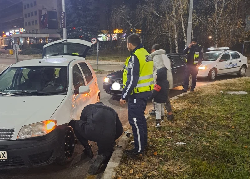 Кражбата на елха от подлез в Перник: Задържаха двама, добре познати на полицията