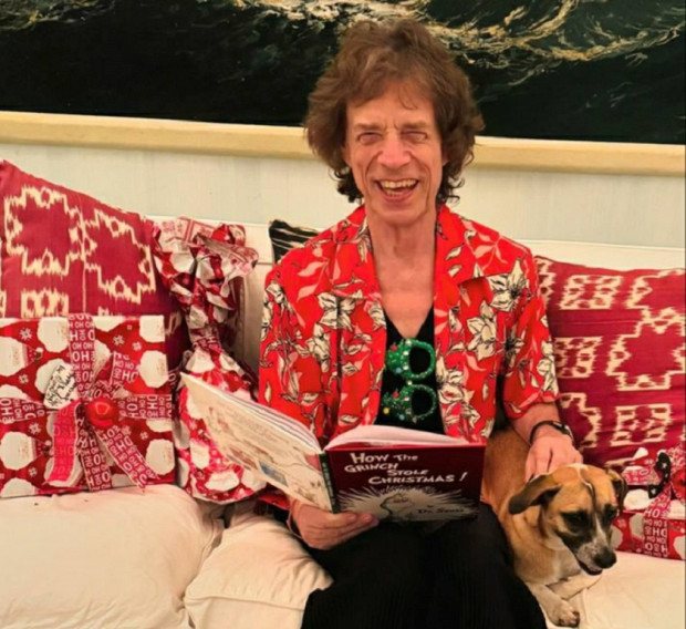 Фронтменът на The Rolling Stones невероятният Мик Джагър честити Коледа