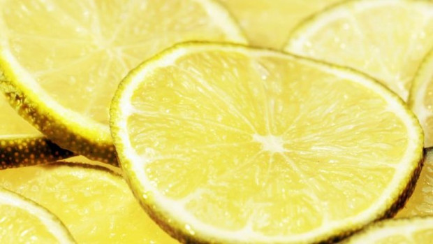 Богат на минерали лимонът е един от най добрите начини за