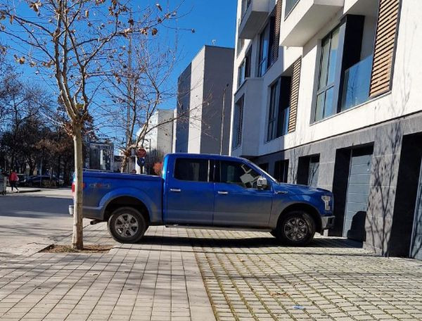 </TD
>В рубриката на Plovdiv24.bg Наглец за неправилно паркиране е пълно