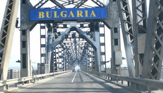 Границата с Румъния: Трафикът е интензивен за товарни автомобили на ГКПП Кардам на изход