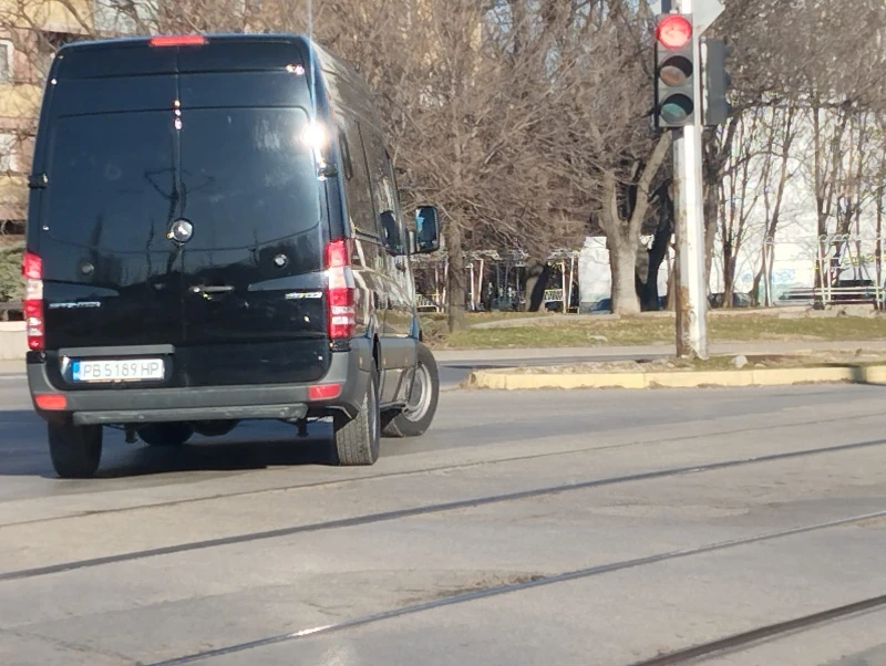 Столичани снизходителни към пловдивски бус в нарушение