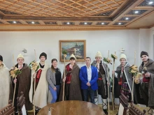 Коледари бяха гости на Община Трявна