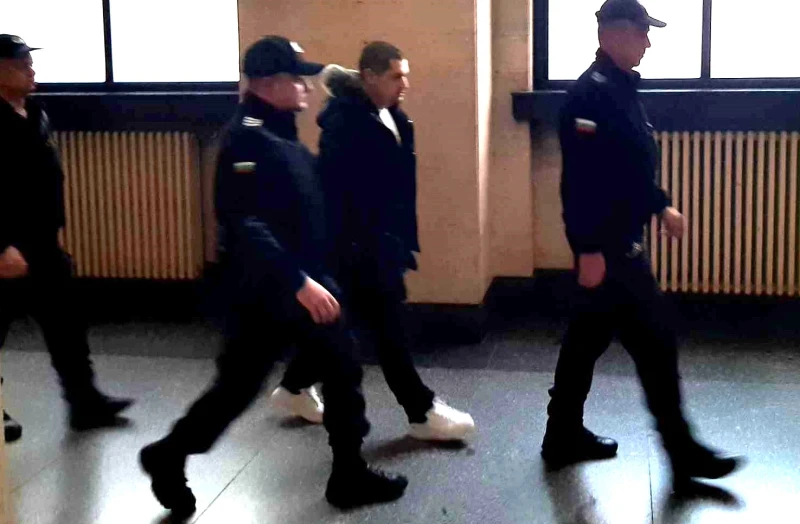 Корупция в ММС: Домашен арест за Иван Иванов - младши, подкупът бил за зам.-министър Даниела Дашева