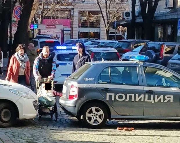 В "Капана" - бизнесмен недоволства от униформен. Хората: Полицаят е прав