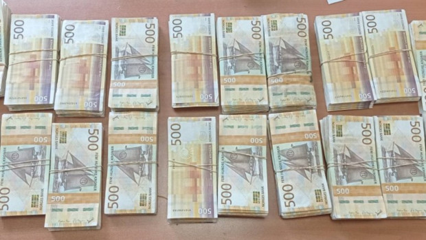 TD Митнически инспектори на ТД Митница Русе задържаха 71 570 евро