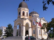 Мъж ограби църква в Русе