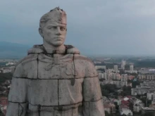 Адвокат с различна гледна точка за Альоша