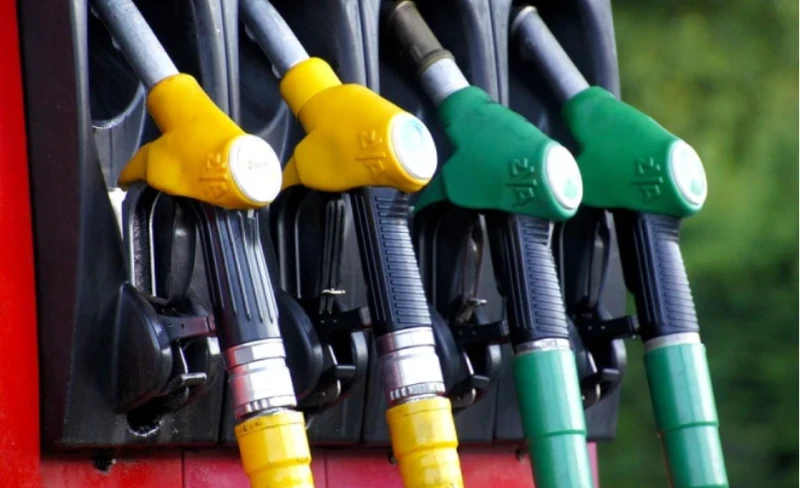 Експерт: Всички тенденции са за понижаване на цените на горивата в световен мащаб