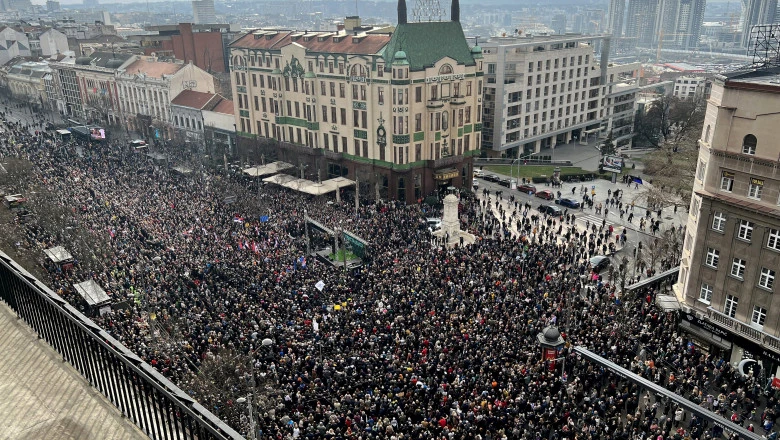 Хиляди излязоха на протест в Белград, за да поискат отмяна на вота