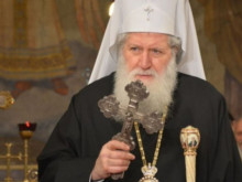 Митрополит Антоний за патриарх Неофит: Той е в сигурните ръце на лекарите