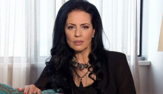 Славка Калчева говори за слуховете, че е получила 5 милиона от разпространението на песента "Бяла роза"