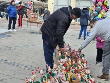Ето колко струват сурвачките в Благоевград в последния ден на годината
