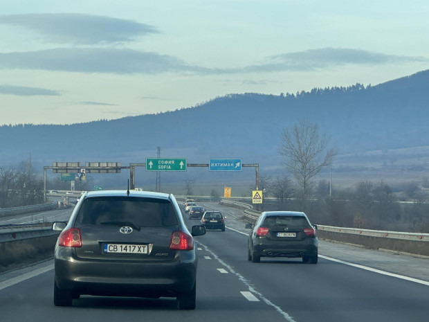 Трафикът към София по АМ Тракия е засилен Това стана