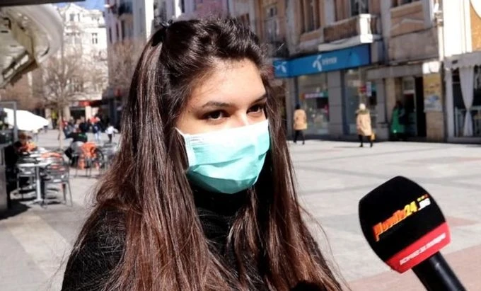 Шефка в РЗИ Пловдив: Препоръчително е поставянето на маска на много оживени места