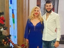 Синът на известна наша певица неузнаваем