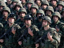 В Сърбия искат да върнат задължителната военна служба