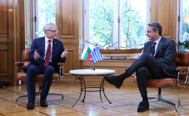 Премиерът Николай Денков започна работната си среща с Кириакос Мицотаки