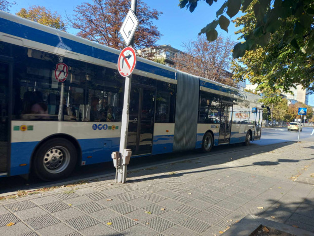 Възрастна жена e в болница заради шофьор на автобус в Шумен