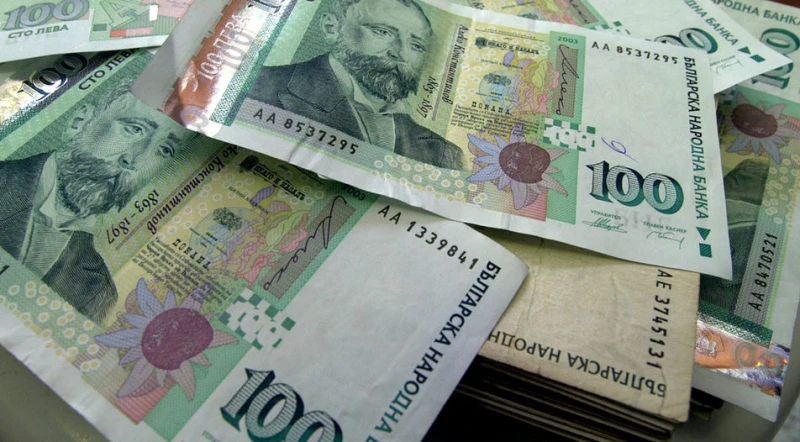 Инфлацията пада до 2%