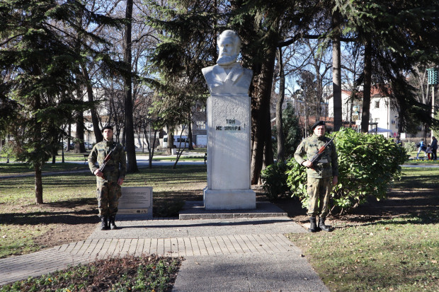 На 6 януари честваме 176 години от рождението на Христо Ботев