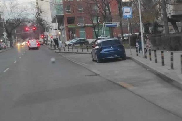 TD Полицаи настигнаха лек автомобил БМВ в центъра на Пловдив и