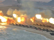 Трети ден: КНДР изстреля повече от 90 артилерийски снаряда към Жълто море